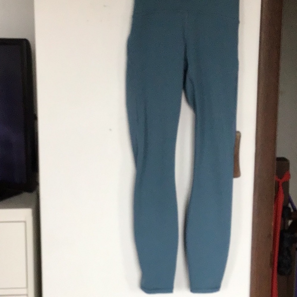 Lululemon Align High -Rise pant 28” size 2
